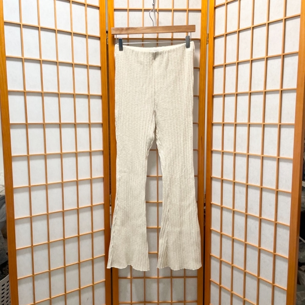 • Urban Outfitters Rosie Ribbed Flare Lounge Pant In Ivory L • - Picture 7 of 12